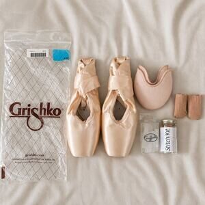 Grishko Pro-Flex Ballet Pointe Shoes Light Pink Women 6X Ribbon Elastic Attached